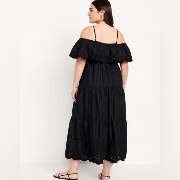 NWT! Black Cold Shoulder Maxi Swing Dress - Multiple Sizes 💜 - Picture 4 of 5